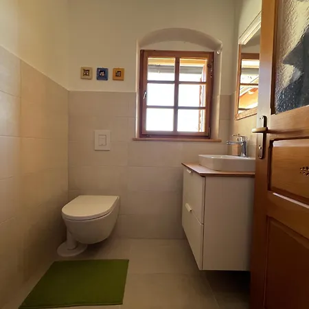 Tatil Evi Iza Na Brejgi *