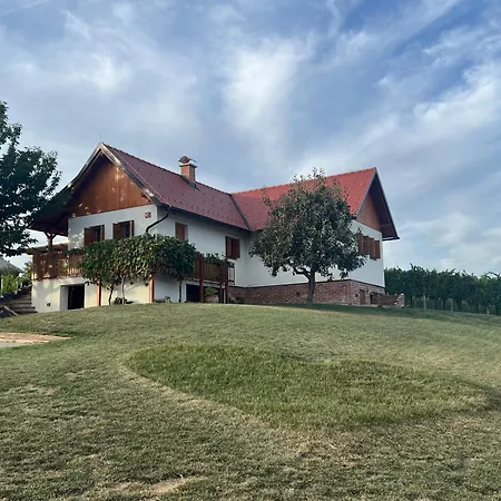 Iza Na Brejgi Holiday home *